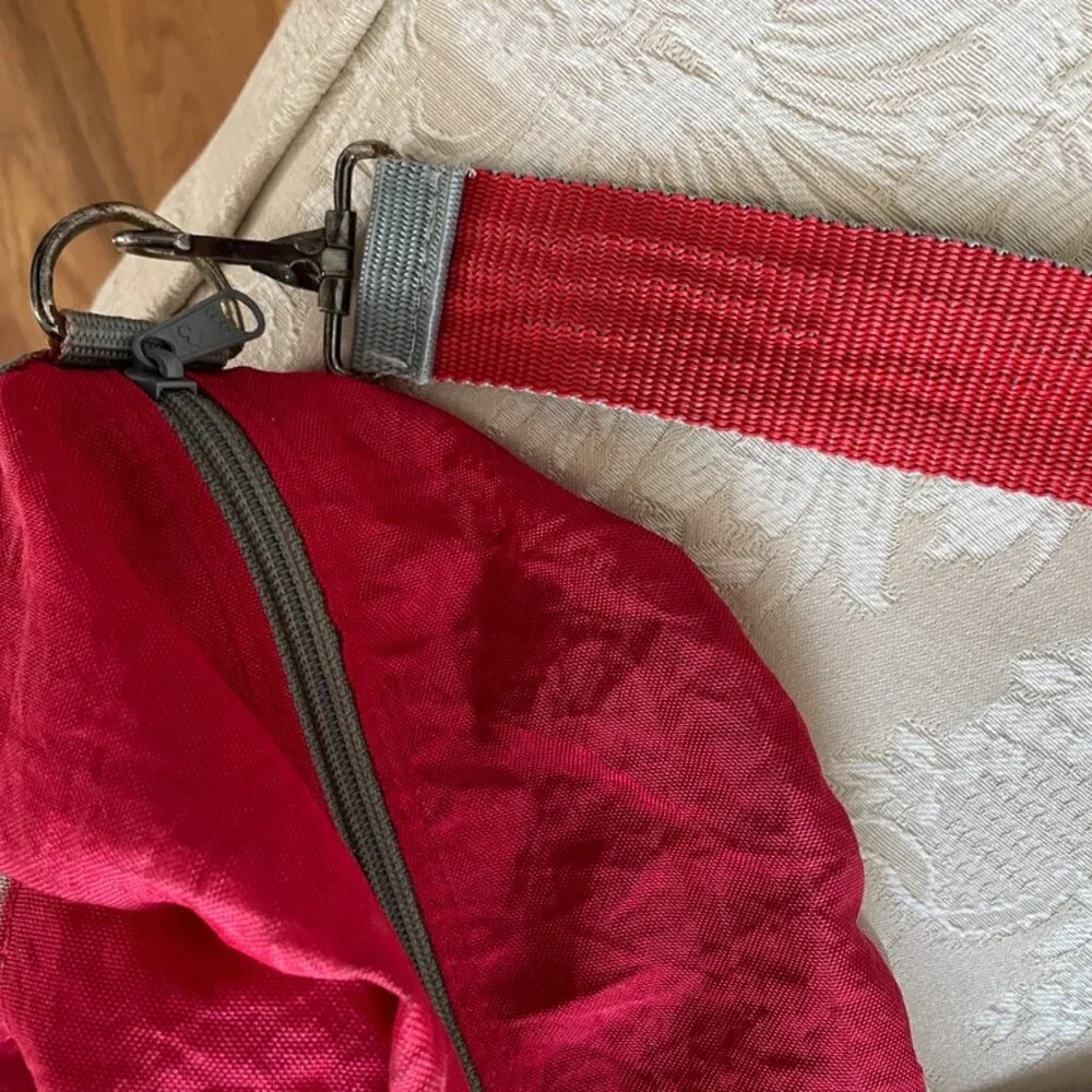 Duffel Bag with shoulder strap and handles
